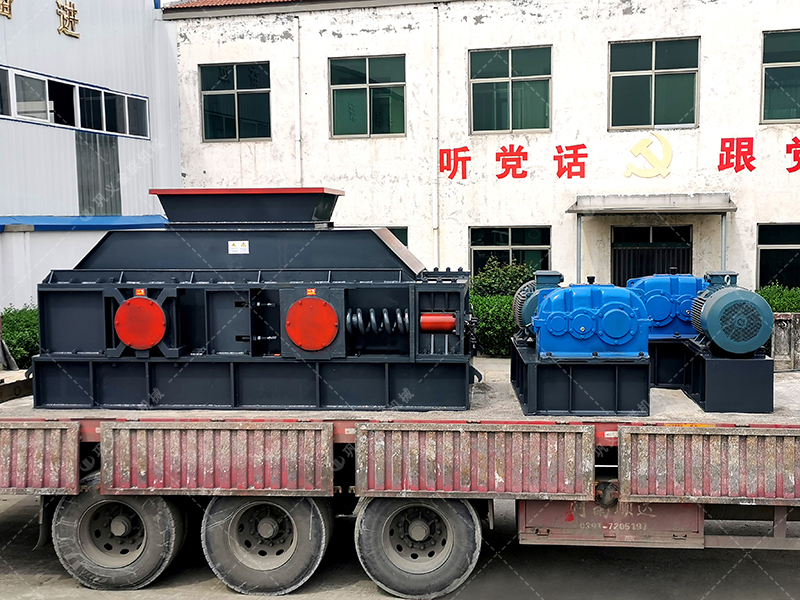 青石和河卵石哪個制砂好？用對輥破碎機(jī)怎么樣？